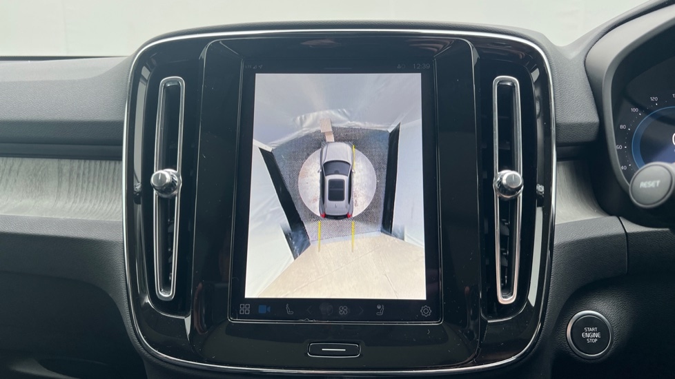 Used Volvo XC40 2025 for sale - 76112031: Photo 34