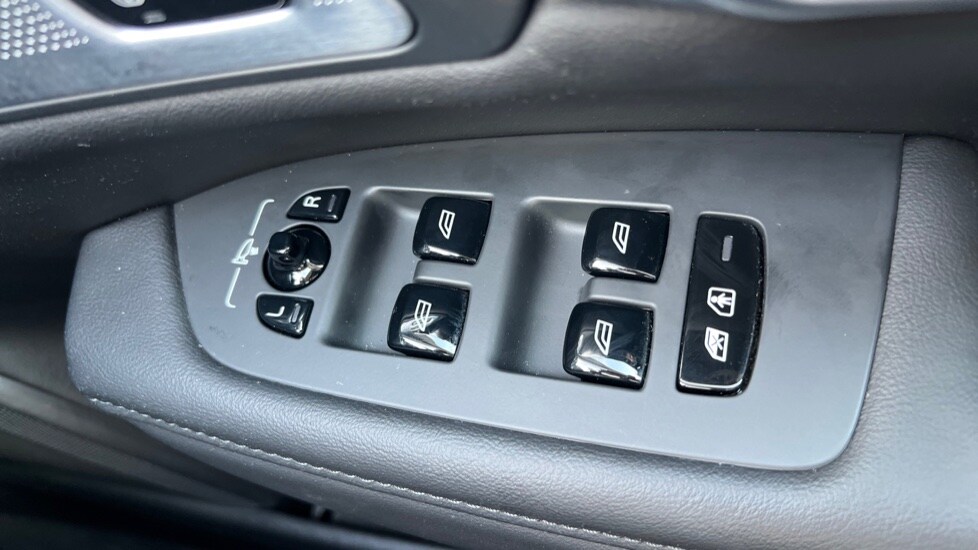 Used Volvo V90 2024 for sale - 76208935: Photo 30