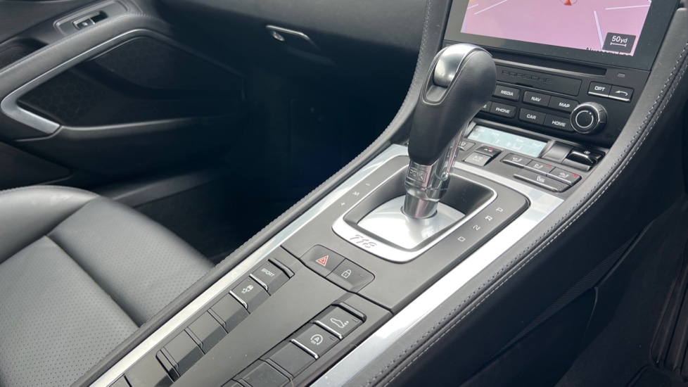 Used Porsche Cayman 2021 for sale - 76154653: Photo 30