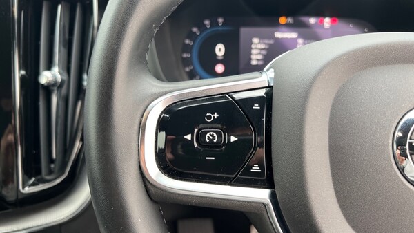 Used Volvo XC60 2021 for sale - 76203740: Photo 18