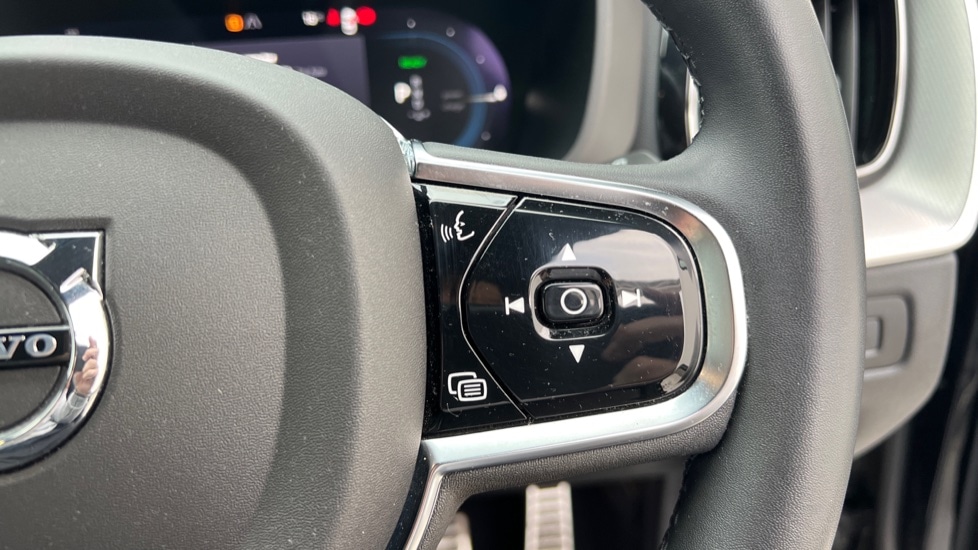 Used Volvo XC60 2021 for sale - 76203740: Photo 19