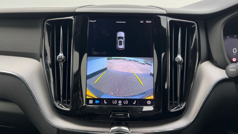 Used Volvo XC60 2021 for sale - 76203740: Photo 33