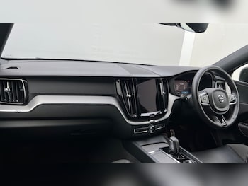 Used Volvo XC60 2021 for sale - 76203740: Photo 4