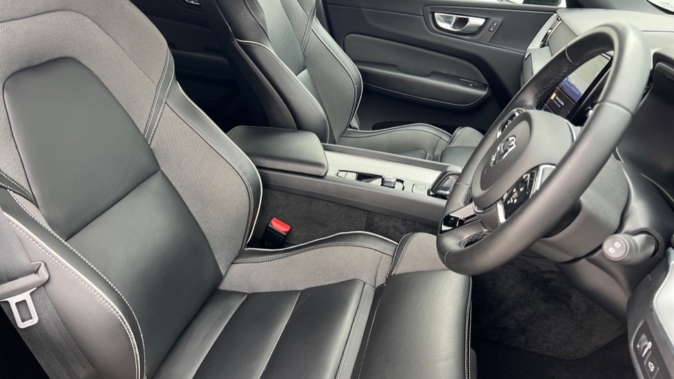 Used Volvo XC60 2021 for sale - 76203740: Photo 9