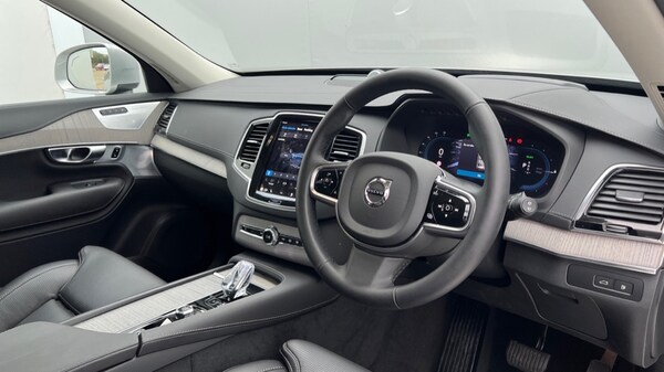 Used Volvo XC90 2024 for sale - 75337557: Photo 5