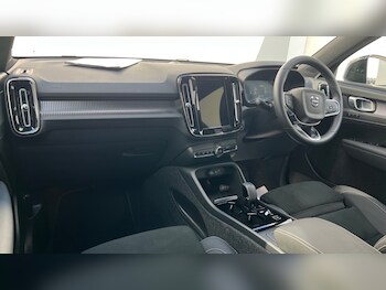 Used Volvo XC40 2024 for sale - 76007629: Photo