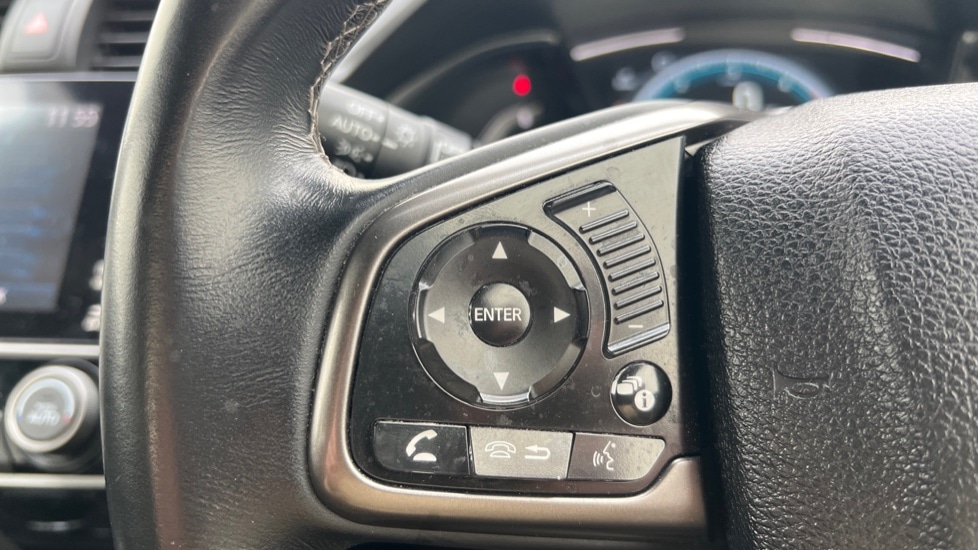 Used Honda Civic 2018 for sale - 76977689: Photo 25