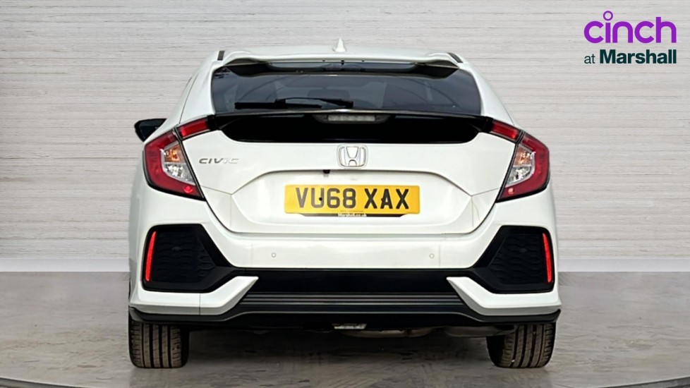 Used Honda Civic 2018 for sale - 76977689: Photo 4