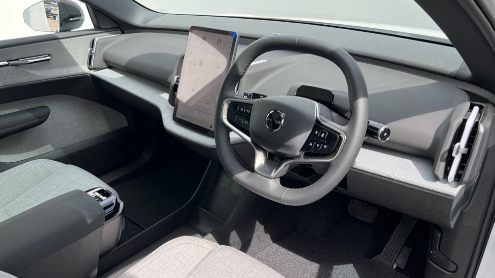 Used Volvo EX30 2025 for sale - 76544582: Photo 5