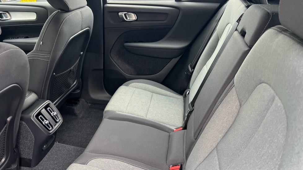 Used Volvo XC40 2023 for sale - 76780353: Photo 10