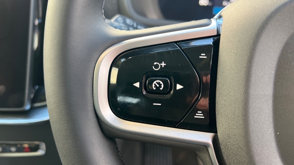 Used Volvo XC90 2025 for sale - 76817661: Photo 18