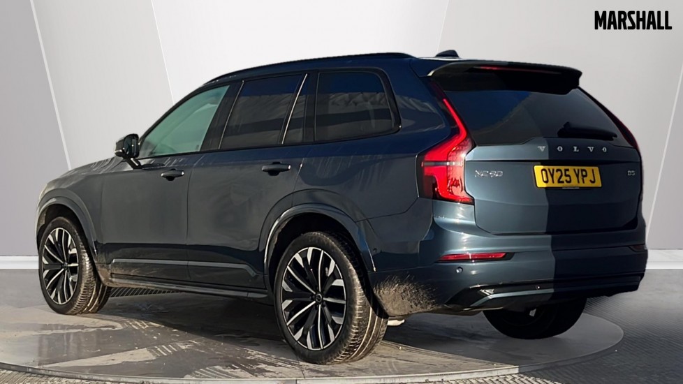 Used Volvo XC90 2025 for sale - 76817661: Photo 2