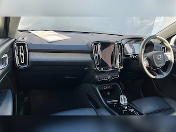 Used Volvo XC40 2024 for sale - 76684278: Photo