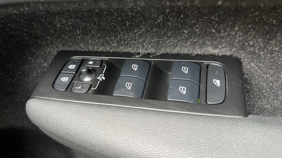 Used Volvo XC40 2020 for sale - 76241644: Photo 30