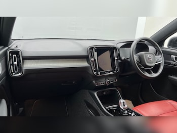 Used Volvo XC40 2020 for sale - 76241644: Photo