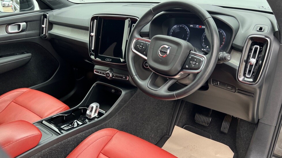 Used Volvo XC40 2020 for sale - 76241644: Photo 5