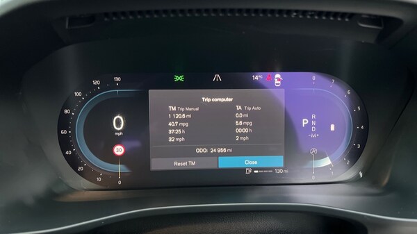 Used Volvo XC40 2022 for sale - 76297370: Photo 11