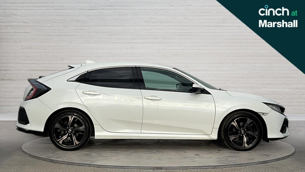 Used Honda Civic 2018 for sale - 76587008: Photo 2