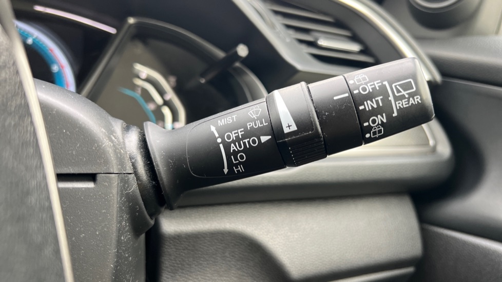 Used Honda Civic 2018 for sale - 76587008: Photo 24