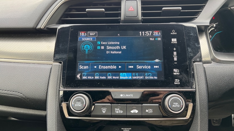 Used Honda Civic 2018 for sale - 76587008: Photo 34