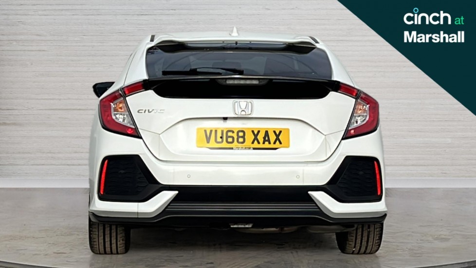 Used Honda Civic 2018 for sale - 76587008: Photo 4