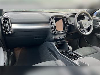 Used Volvo XC40 2025 for sale - 76874580: Photo