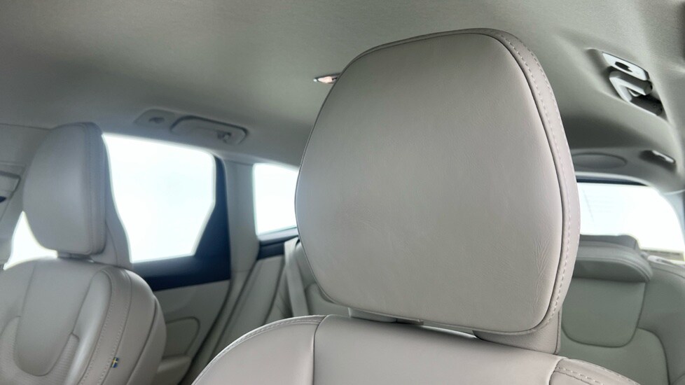 Used Volvo XC60 2021 for sale - 76493949: Photo 11