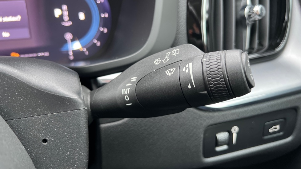 Used Volvo XC60 2021 for sale - 76894567: Photo 29