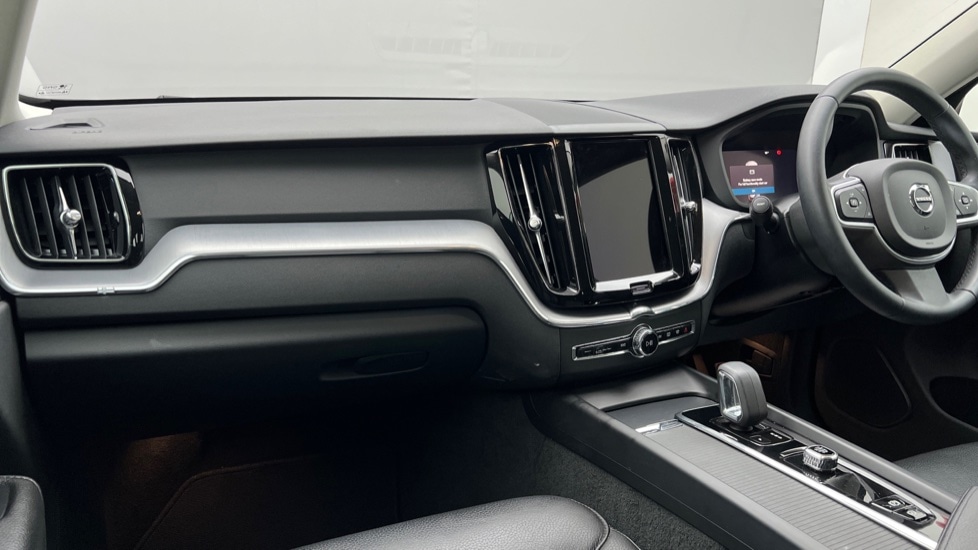 Used Volvo XC60 2021 for sale - 76894567: Photo 4