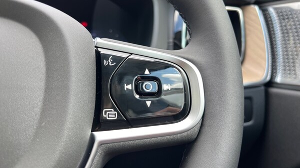 Used Volvo XC60 2025 for sale - 76217153: Photo 19