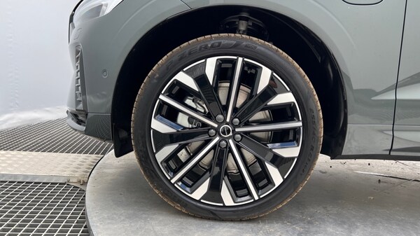 Used Volvo XC60 2025 for sale - 76217153: Photo 25