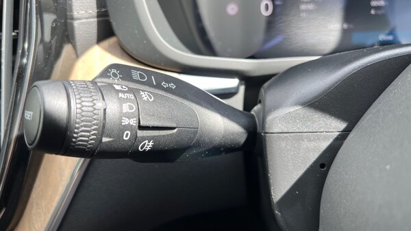 Used Volvo XC60 2025 for sale - 76217153: Photo 28