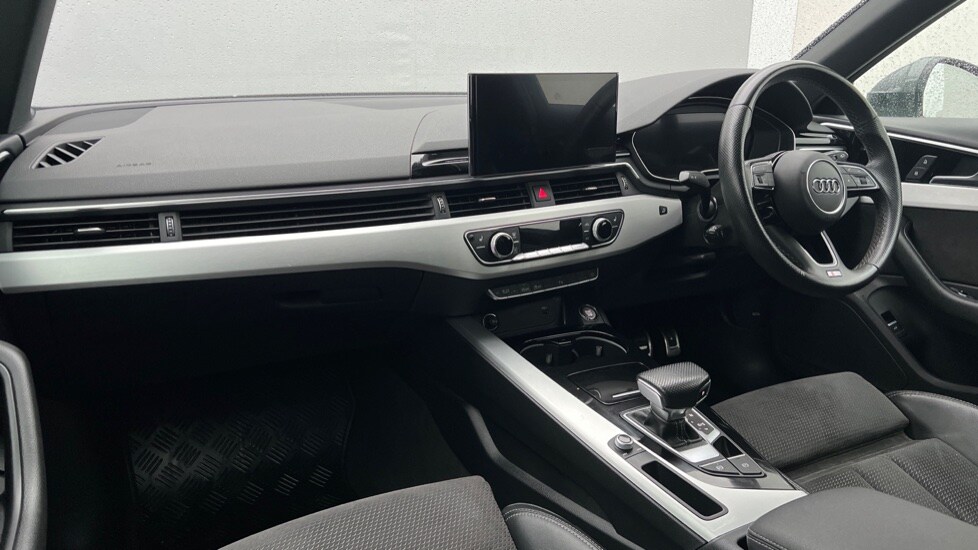 Used Audi A4 2021 for sale - 76872613: Photo 10