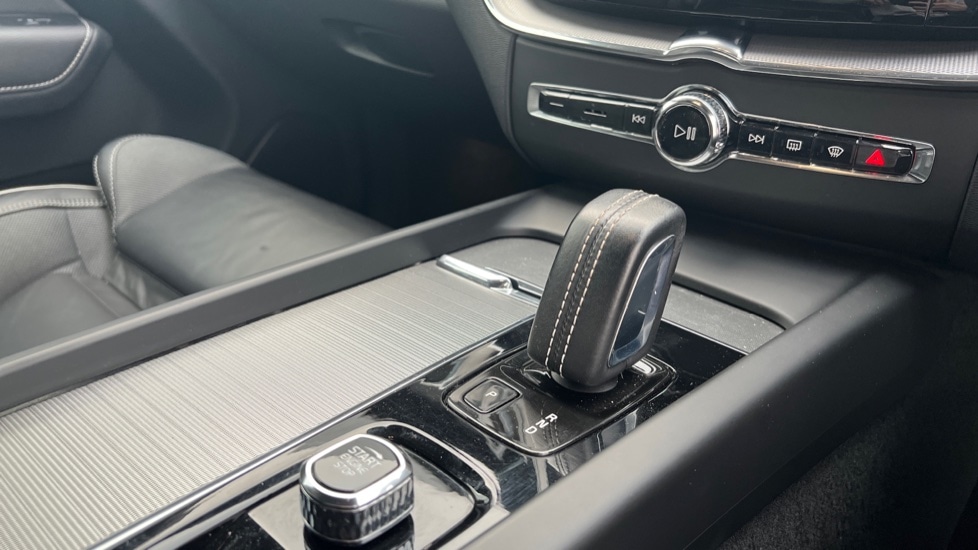 Used Volvo XC60 2021 for sale - 76871034: Photo 14