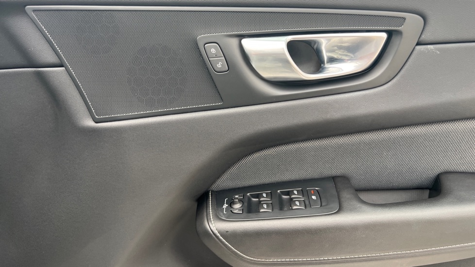 Used Volvo XC60 2021 for sale - 76871034: Photo 15