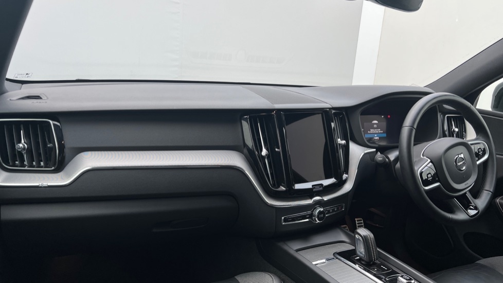 Used Volvo XC60 2021 for sale - 76871034: Photo 4