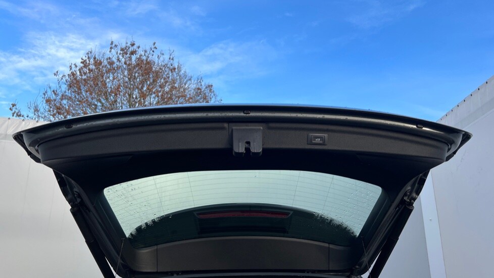 Used Audi Q3 2020 for sale - 76874683: Photo 38