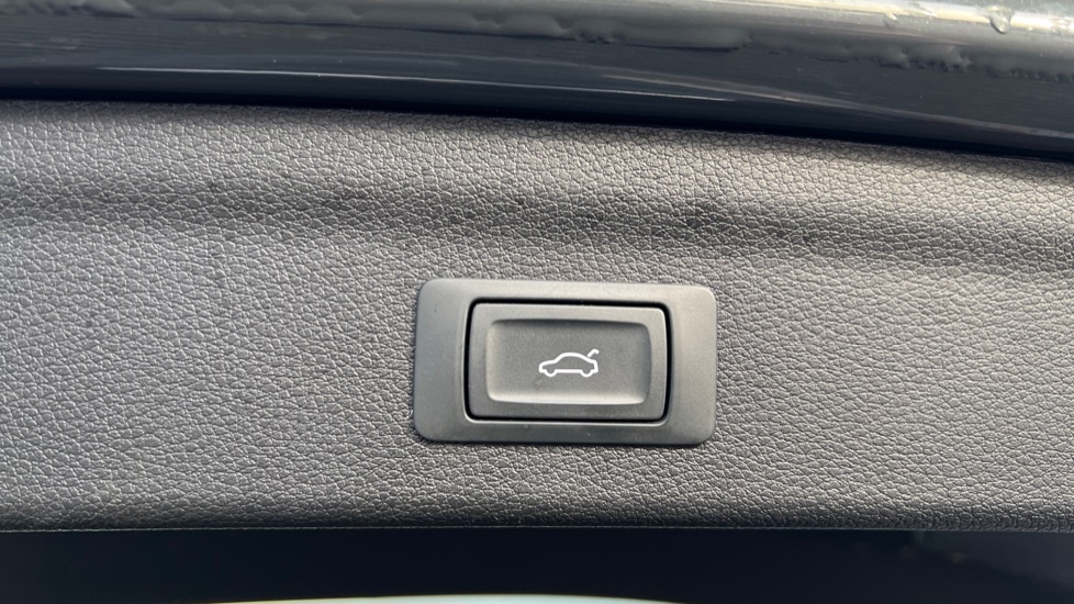 Used Audi Q3 2020 for sale - 76874683: Photo 41