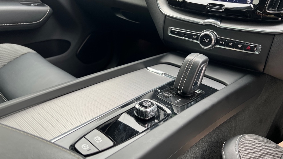 Used Volvo XC60 2021 for sale - 76870089: Photo 14