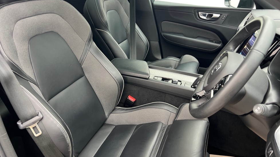 Used Volvo XC60 2021 for sale - 76870089: Photo 9