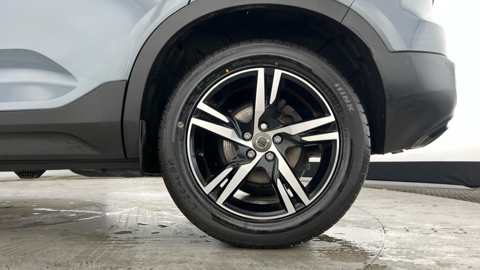 Used Volvo XC40 2021 for sale - 76874827: Photo 4