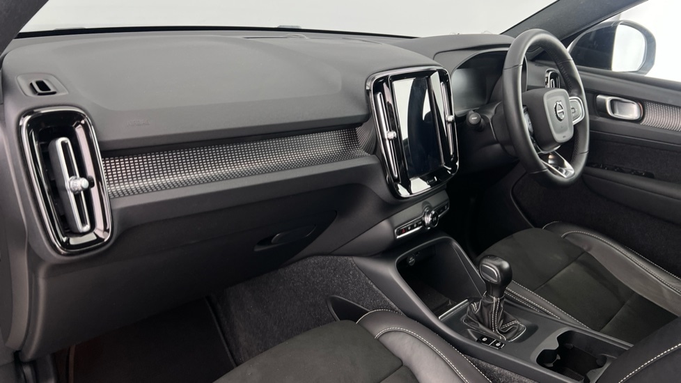 Used Volvo XC40 2021 for sale - 76874827: Photo 6