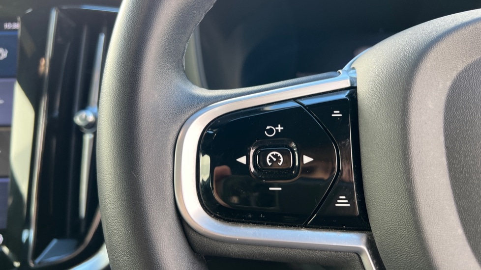 Used Volvo V60 2022 for sale - 75763969: Photo 18