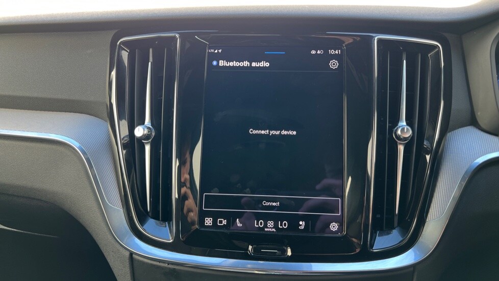 Used Volvo V60 2022 for sale - 75763969: Photo 32