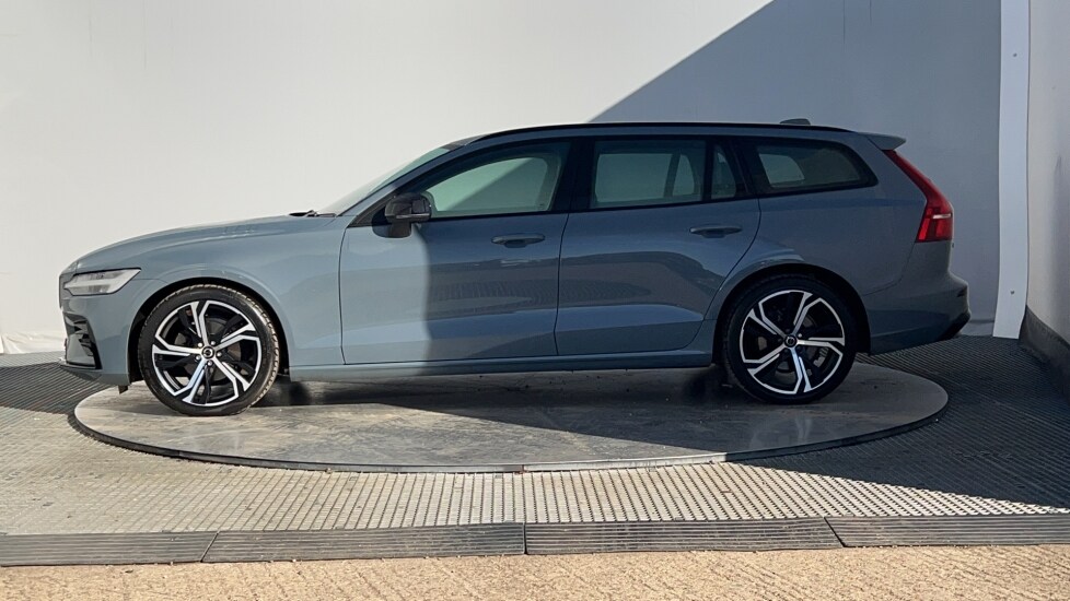 Used Volvo V60 2022 for sale - 75763969: Photo 8