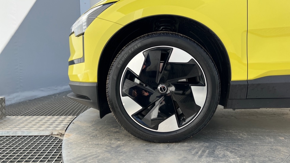 Used Volvo EX30 2025 for sale - 75775924: Photo 24