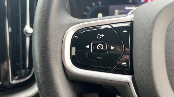 Used Volvo XC60 2021 for sale - 76203836: Photo 18