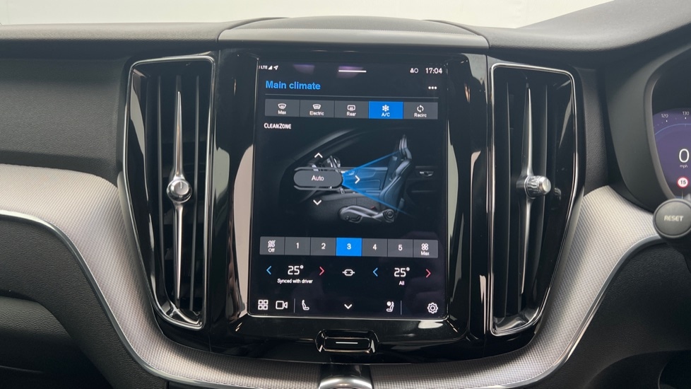 Used Volvo XC60 2021 for sale - 76203836: Photo 20