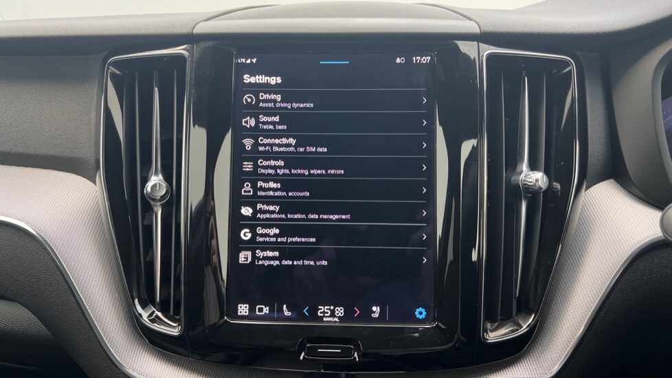 Used Volvo XC60 2021 for sale - 76203836: Photo 35