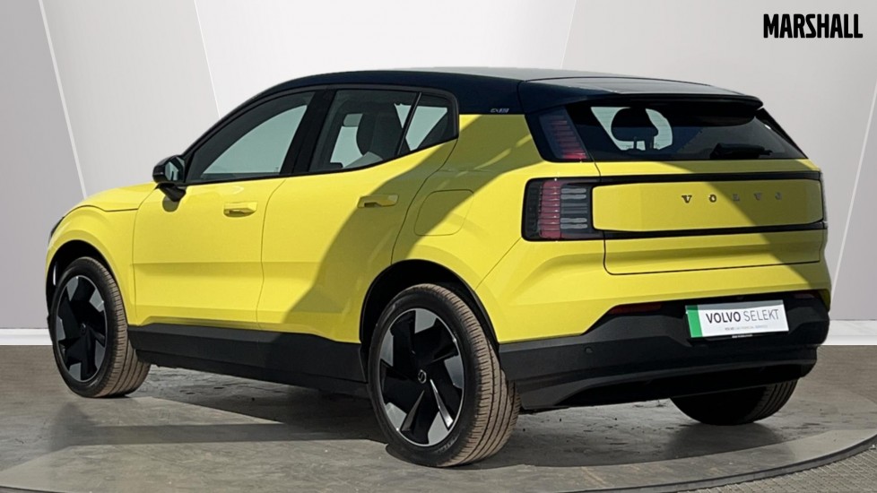 Used Volvo EX30 2025 for sale - 76868283: Photo 2